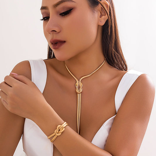 2-Piece Snake Chain Jewelry Set – Necklace & Bracelet for Women